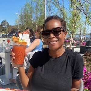 Meet your Posher, Lakeisha